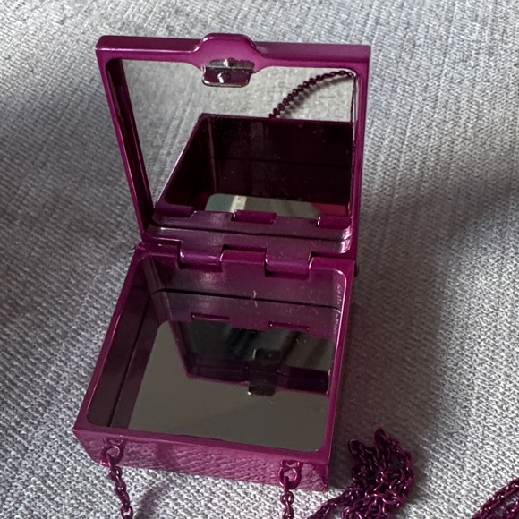 Valentino Garavani Amethyst-Toned Necklace - Picture 10 of 14